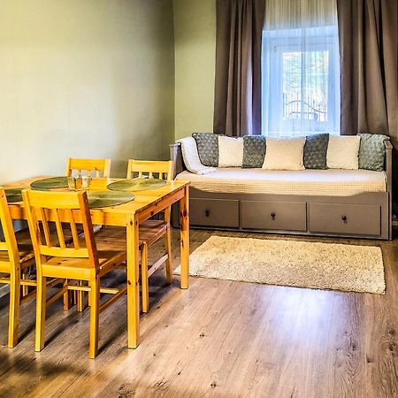 Mi Casa Vendeghaz - Apartments Eger Luaran gambar