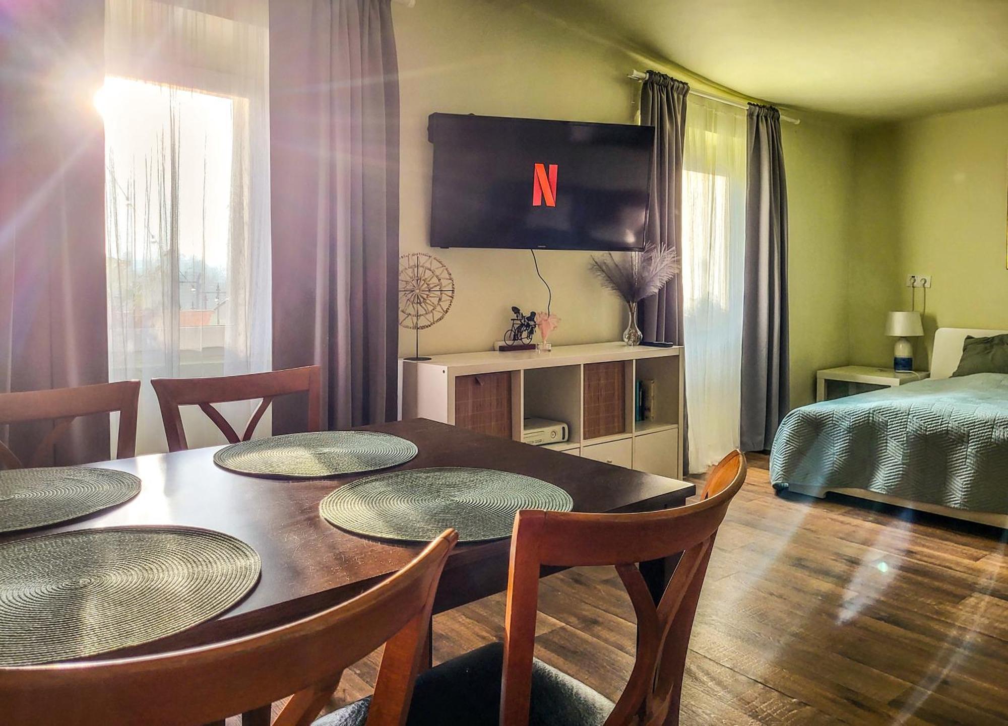 Mi Casa Vendeghaz - Apartments Eger Luaran gambar