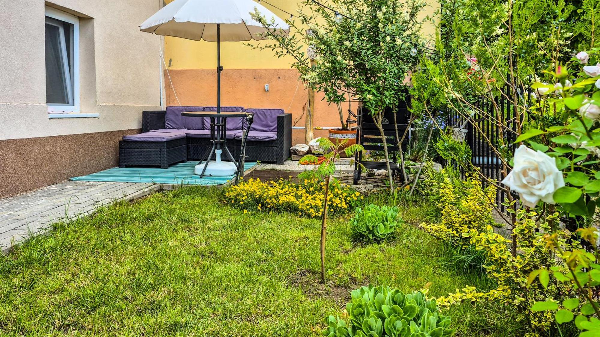 Mi Casa Vendeghaz - Apartments Eger Luaran gambar